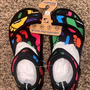 FlopEez Colorful Footprint Sandals